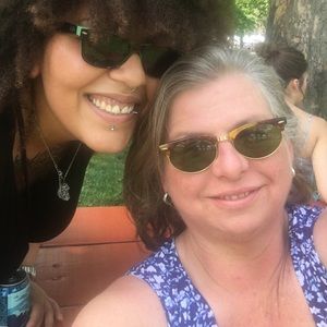 Meet your Posher, Kim